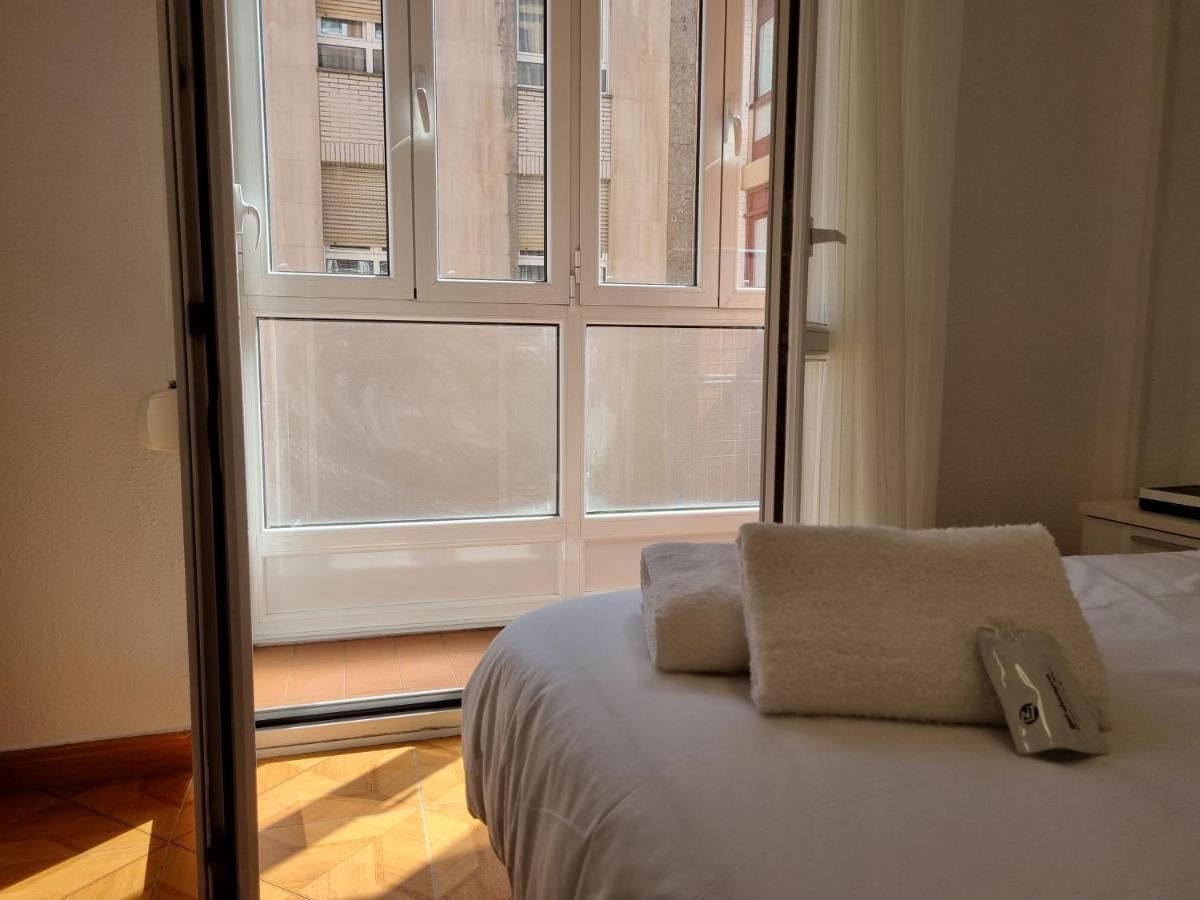 142A Apto 2 Habitaciones Playa San Lorenzo Gijón Eksteriør bilde